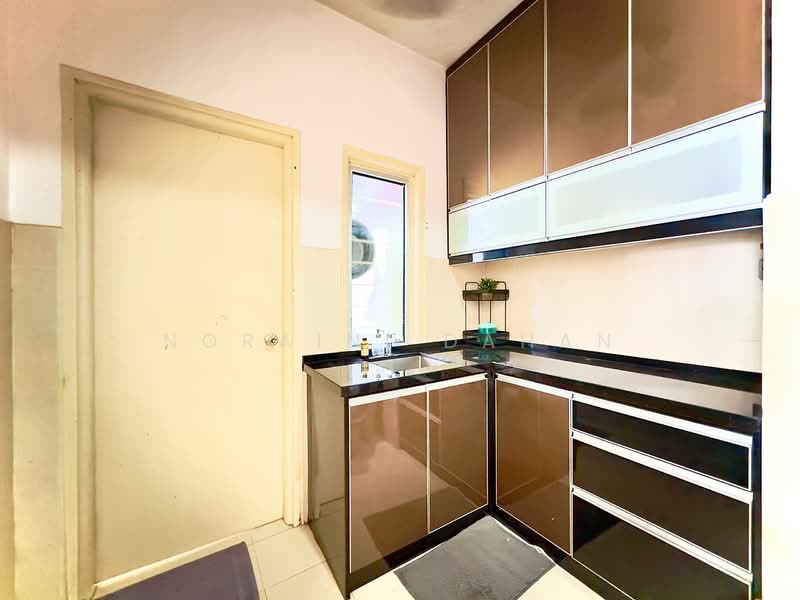 Kristal Heights untuk Untuk Dijual - RM 430,000, Apr 2026 - Kitchen - PropertyGuru.com.my