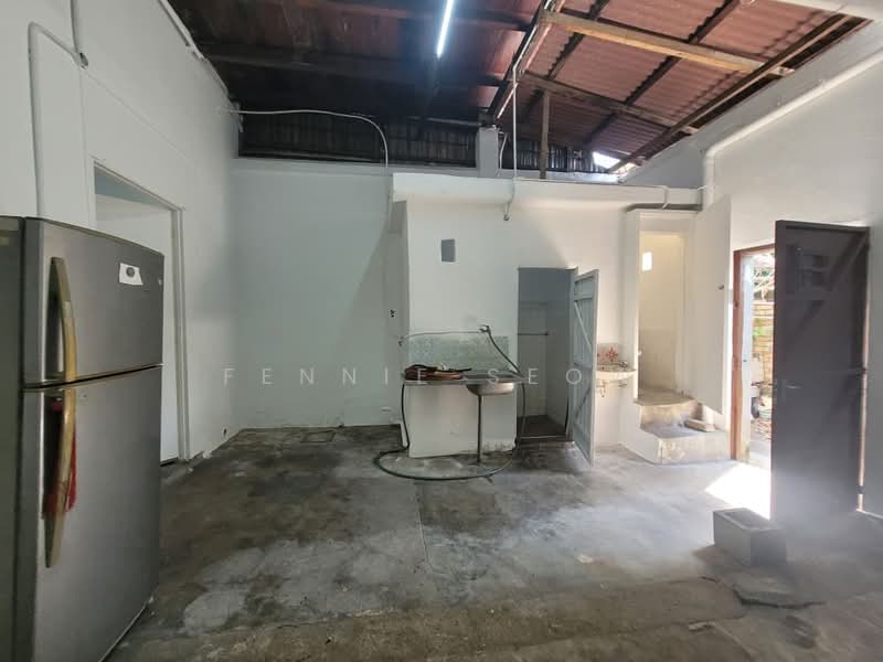 Shop for Rent in George Town (Penang) - Fennie Seow - Kitchen - PropertyGuru.com.my