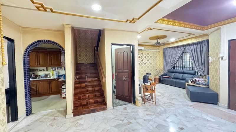 2-storey Terraced House for Sale in Taman Ungku Tun Aminah (Skudai) - Vivi Viki Lee - Living Room - PropertyGuru.com.my