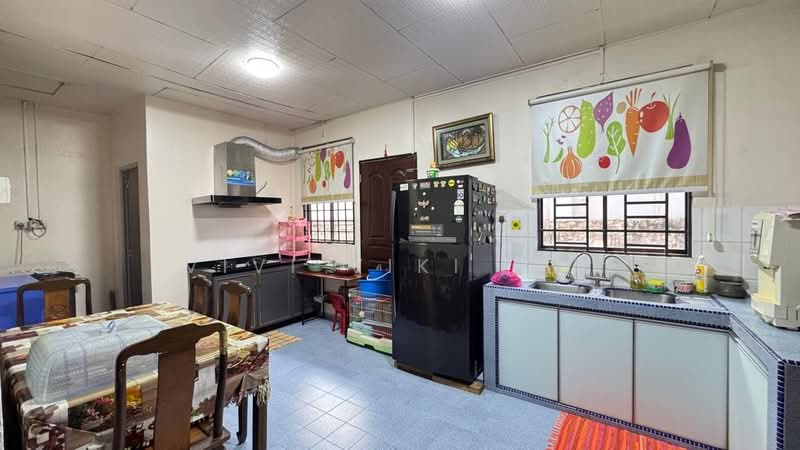 2-storey Terraced House for Sale in Taman Ungku Tun Aminah (Skudai) - Vivi Viki Lee - Kitchen - PropertyGuru.com.my