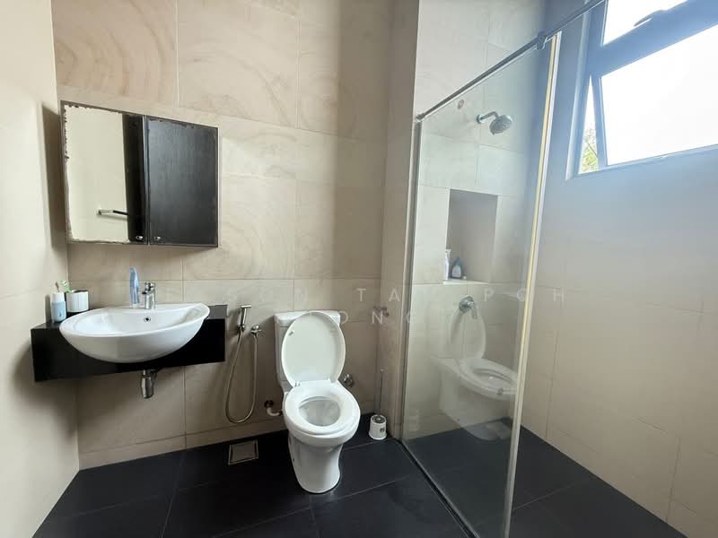 Bungalow for Sale in Johor Bahru (Johor) - Nelson Tan Poh Kiong - Bathroom - PropertyGuru.com.my