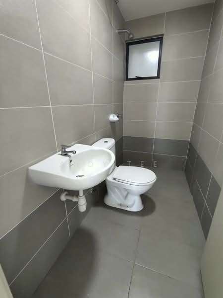 Service Residence for Rent at Alam Sanjung - Andy Tee - 2nd Bathroom - PropertyGuru.com.my