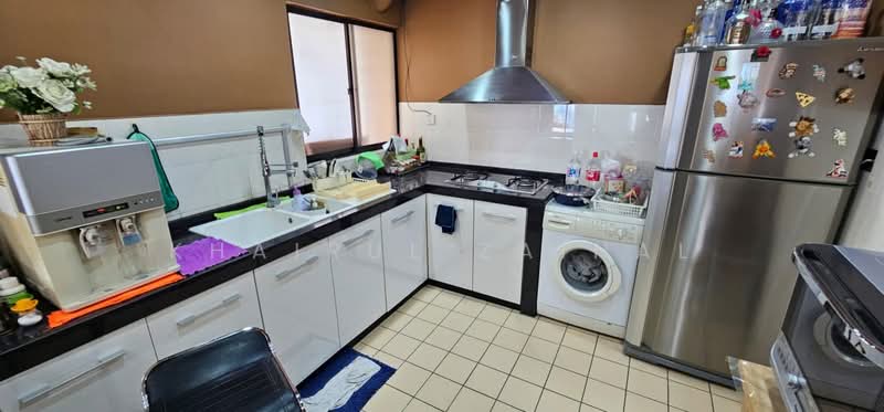 Kondominium untuk Dijual di Widuri Impian - Khairul Zainal - Kitchen - PropertyGuru.com.my