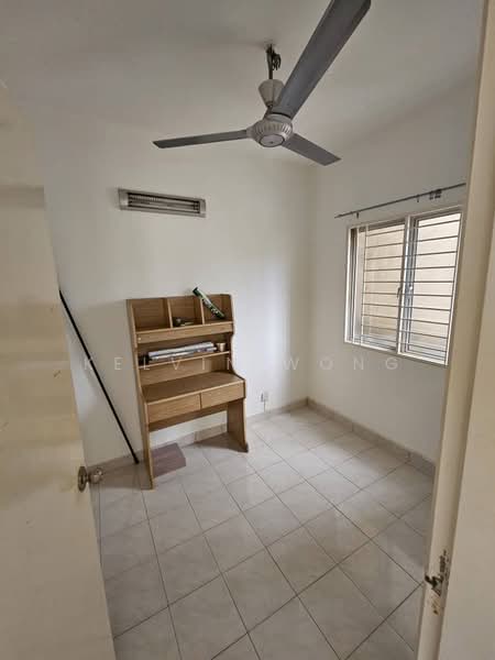 Apartment for Rent at Puteri Bayu Apartment - Kelvin Wong - Study - PropertyGuru.com.my