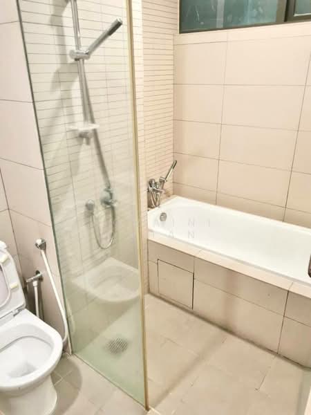 Service Residence for Sale at Setia SKY Residences - Noraini Dahan - Bathroom - PropertyGuru.com.my
