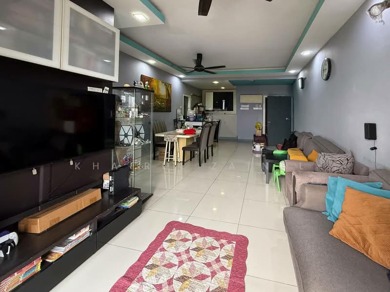 Servis Apartment untuk Dijual di TTDI Adina - Khairul Zainal - Living Room - PropertyGuru.com.my