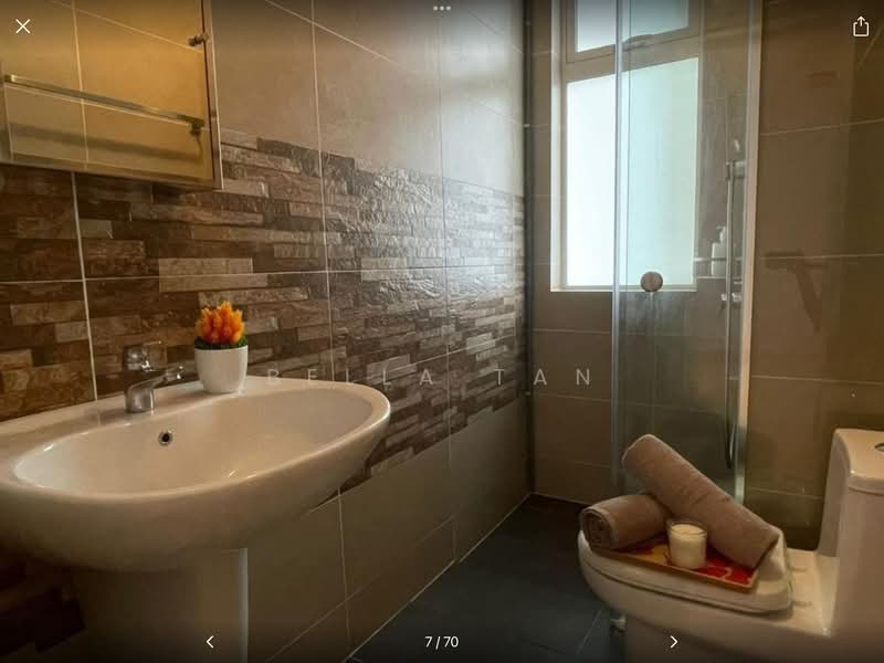 Service Residence for Sale at TriTower Residence @ Johor Bahru Sentral - Bella Tan - Bathroom - PropertyGuru.com.my