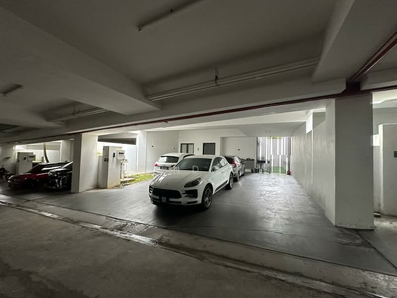 Zero-Lot Bungalow for Rent in Ampang (Kuala Lumpur) - Brandon . - Car Park - PropertyGuru.com.my