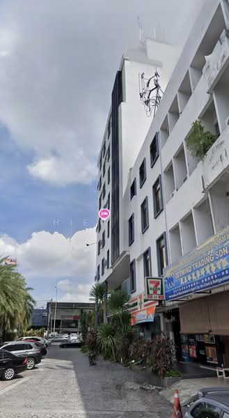 Shop for Sale in Taman Kebun Teh (Johor Bahru) - Hiew Y.F - Exterior - PropertyGuru.com.my