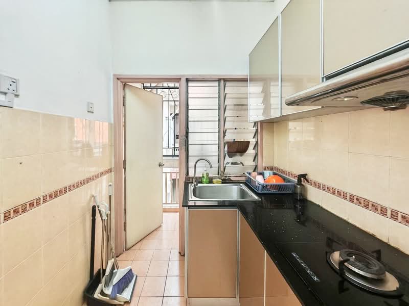 Pangsapuri Danaumas untuk Untuk Dijual - RM 295,000, Apr 2026 - PropertyGuru.com.my