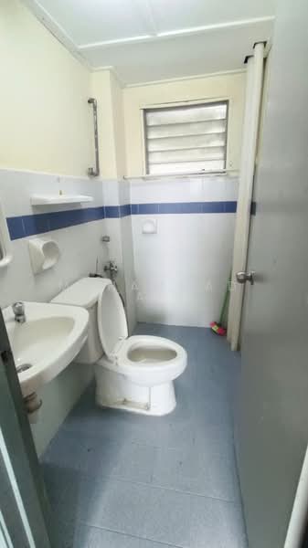Condominium for Rent at Sri Hijau - Muhammad Faiz - Bathroom - PropertyGuru.com.my