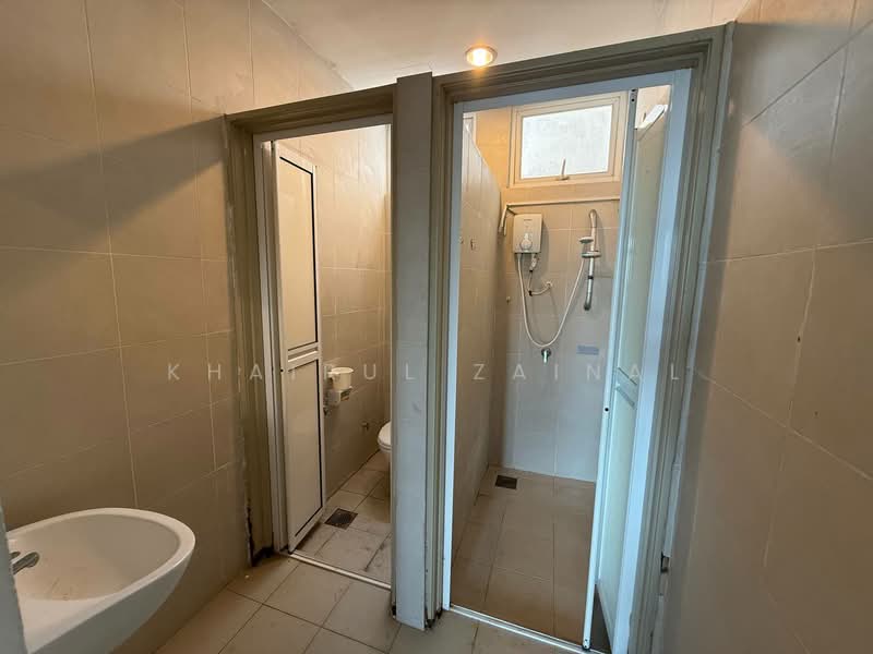 Kondominium untuk Dijual di Mutiara Ville - Khairul Zainal - Bathroom - PropertyGuru.com.my
