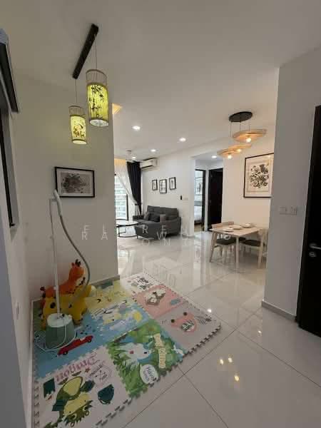 Kings Bay @ Country Garden Danga Bay untuk Untuk Disewa - RM 2,500 /bulan, Apr 2026 - Living Room - PropertyGuru.com.my