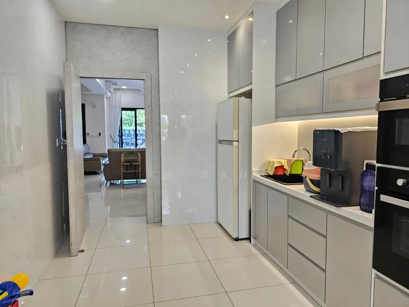 3-storey Terraced House for Sale in Tropicana Cheras (Cheras) - KK Sah - Kitchen - PropertyGuru.com.my
