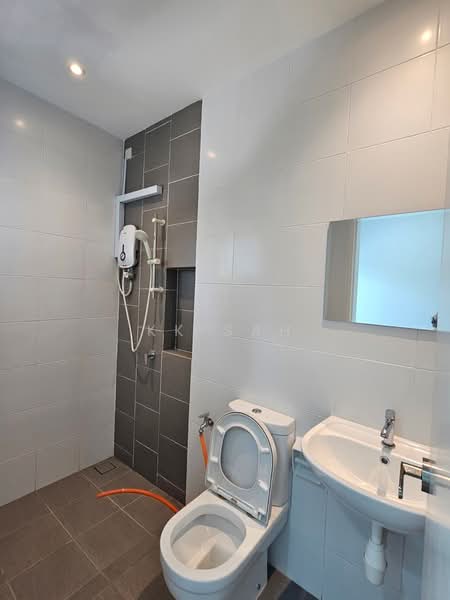 3-storey Terraced House for Sale in Tropicana Cheras (Cheras) - KK Sah - Bathroom - PropertyGuru.com.my
