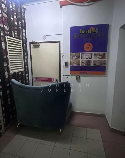 Shop / Office for Sale in Cheras (Kuala Lumpur) - Rashidah Juremi - Entrance - PropertyGuru.com.my