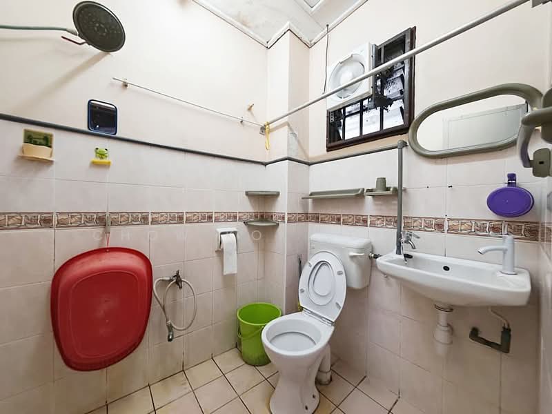 2-storey Terraced House for Sale in Taman Putra Prima (Puchong) - Chow Kok Toong - Bathroom - PropertyGuru.com.my