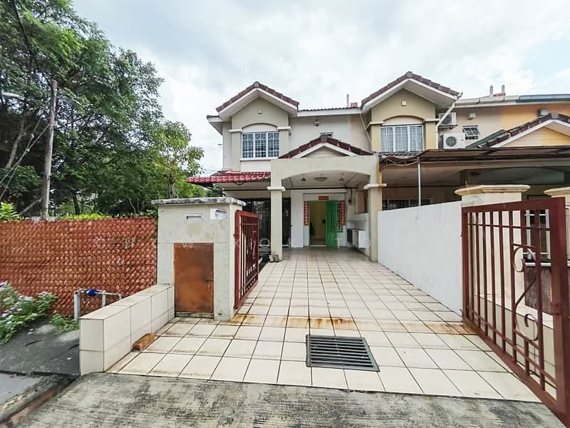 2-storey Terraced House for Sale in Taman Putra Prima (Puchong) - Chow Kok Toong - Exterior - PropertyGuru.com.my