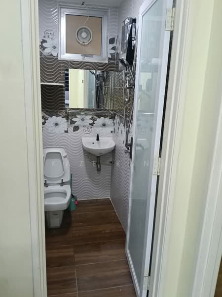 The Rise Collection 3 untuk Untuk Disewa - RM 2,200 /bulan, Mac 2026 - Bathroom - PropertyGuru.com.my