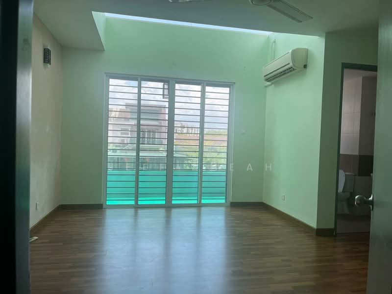 2-storey Terraced House for Sale in Semenyih (Selangor) - Jeff Cheah - Living Room - PropertyGuru.com.my