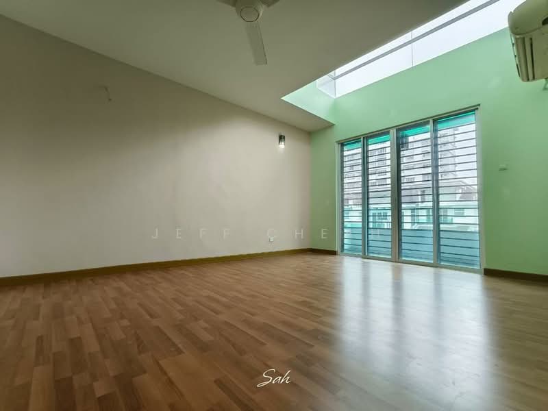 2-storey Terraced House for Sale in Semenyih (Selangor) - Jeff Cheah - Living Room - PropertyGuru.com.my