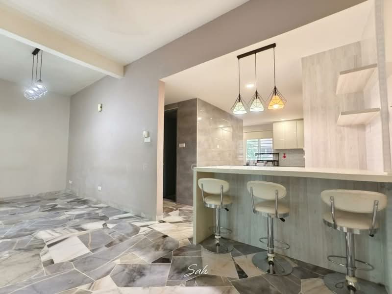 2-storey Terraced House for Sale in Semenyih (Selangor) - Jeff Cheah - Living Room - PropertyGuru.com.my