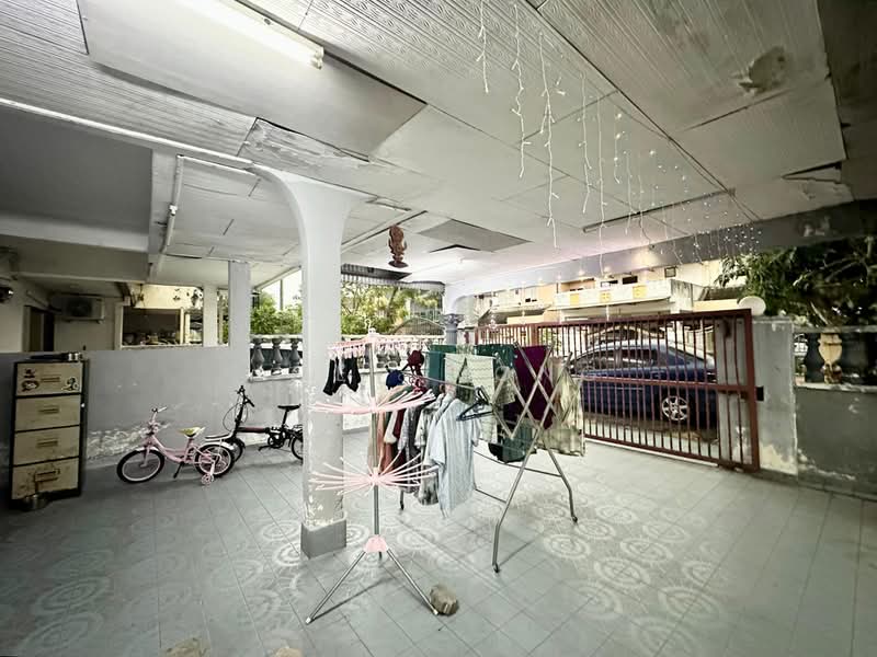 Rumah Teres 2 Tingkat untuk Dijual di Taman Medan (Petaling Jaya) - Joey Wong - Exterior - PropertyGuru.com.my