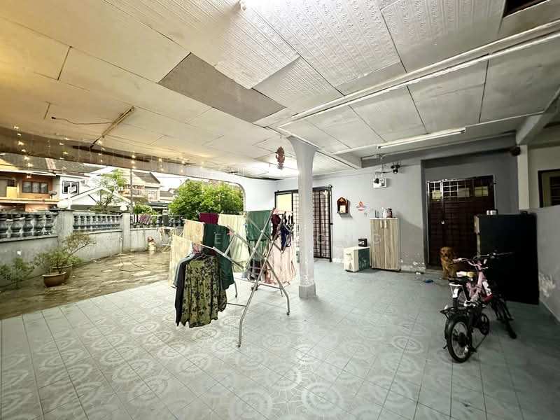 Rumah Teres 2 Tingkat untuk Dijual di Taman Medan (Petaling Jaya) - Joey Wong - Exterior - PropertyGuru.com.my