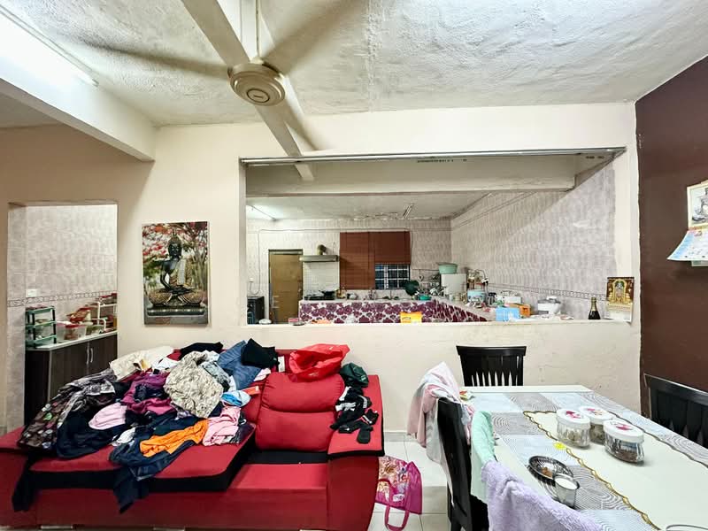 Rumah Teres 2 Tingkat untuk Dijual di Taman Medan (Petaling Jaya) - Joey Wong - Living Room - PropertyGuru.com.my