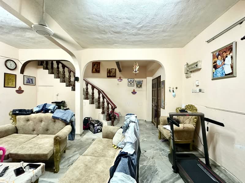 2-storey Terraced House for Sale in Taman Medan (Petaling Jaya) - Joey Wong - Living Room - PropertyGuru.com.my