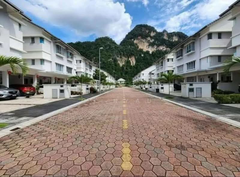 Untuk Disewa - Ipoh sunway Montbleu fully furnished upper unit townhouse for rent