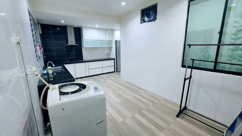Taman Bukit Juru untuk Untuk Dijual - RM 628,000, Apr 2026 - Kitchen - PropertyGuru.com.my