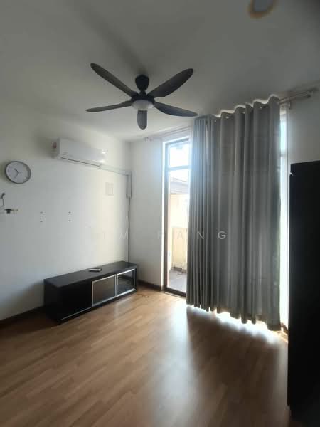 3-storey Terraced House for Rent in Diamond City (Semenyih) - Tim Pang - Living Room - PropertyGuru.com.my