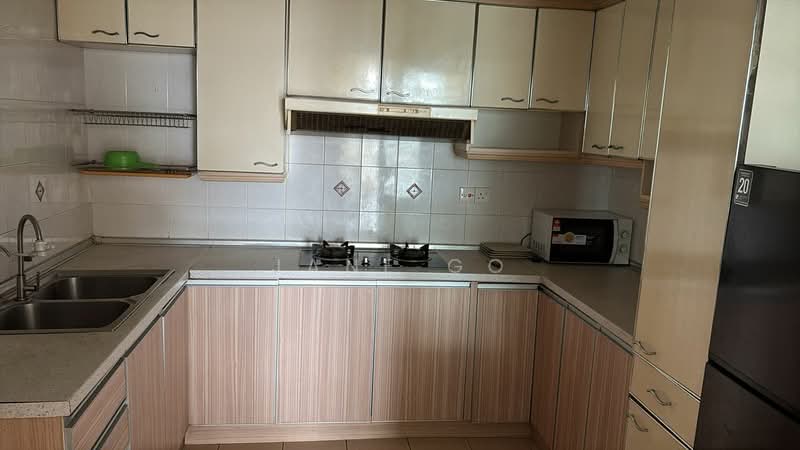 Condominium for Rent at Gold Coast Resort Condominium - Jane Go - Kitchen - PropertyGuru.com.my
