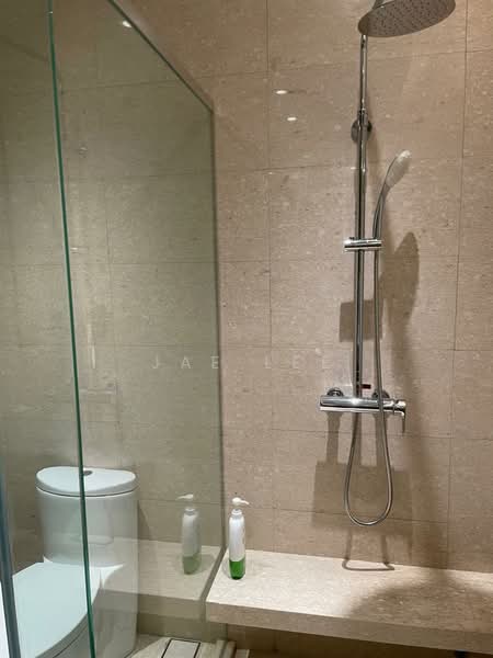 Marriott Residence @ Gurney untuk Untuk Disewa - RM 5,500 /bulan, Apr 2026 - Bathroom - PropertyGuru.com.my