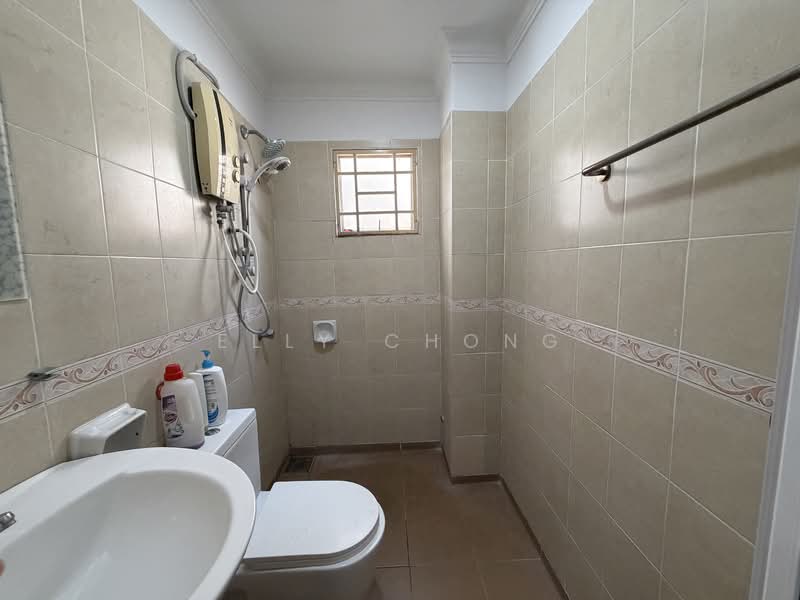 Townhouse for Sale in Cheras (Kuala Lumpur) - Elly Chong - Bathroom - PropertyGuru.com.my