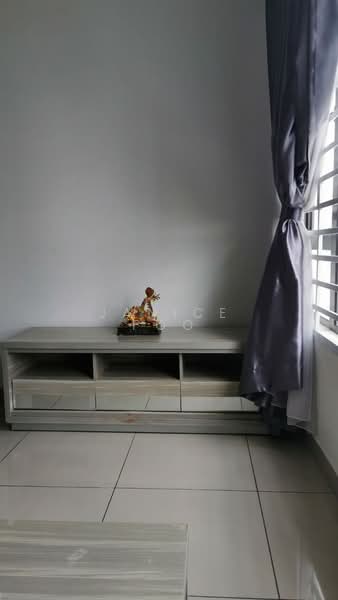 Apartment for Rent at Austin Regency (Pangsapuri Austin Perdana) - Janice Foo - Living Room - PropertyGuru.com.my