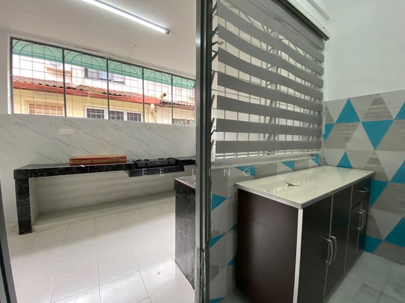 2-storey Terraced House for Sale in Pjs 9 (Sunway) - EE Ling - Kitchen - PropertyGuru.com.my