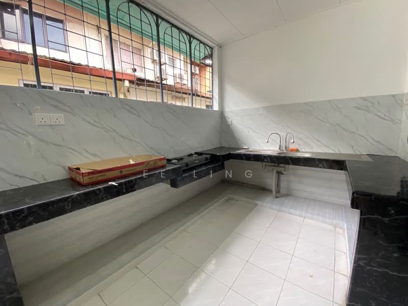 2-storey Terraced House for Sale in Pjs 9 (Sunway) - EE Ling - Kitchen - PropertyGuru.com.my