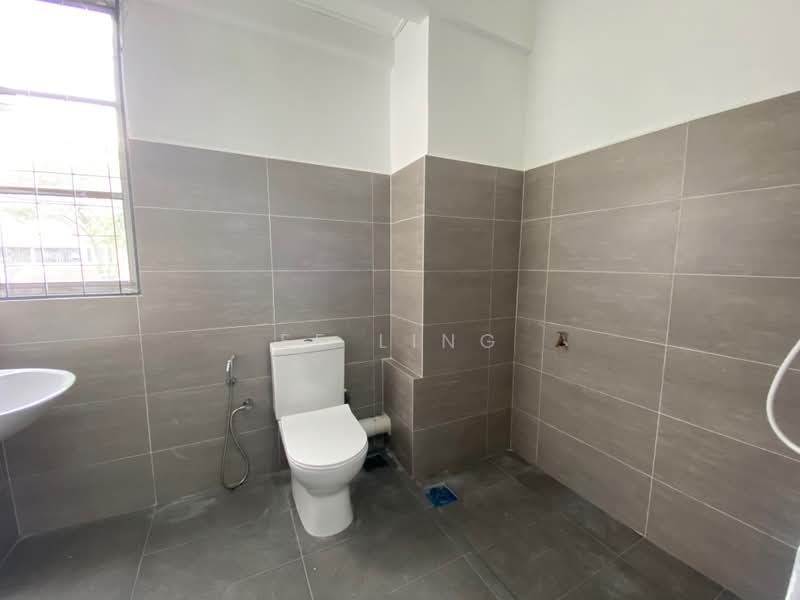 2-storey Terraced House for Sale in Pjs 9 (Sunway) - EE Ling - Bathroom - PropertyGuru.com.my