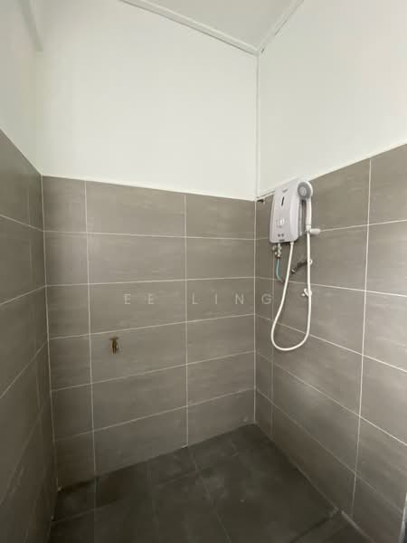 2-storey Terraced House for Sale in Pjs 9 (Sunway) - EE Ling - Bathroom - PropertyGuru.com.my