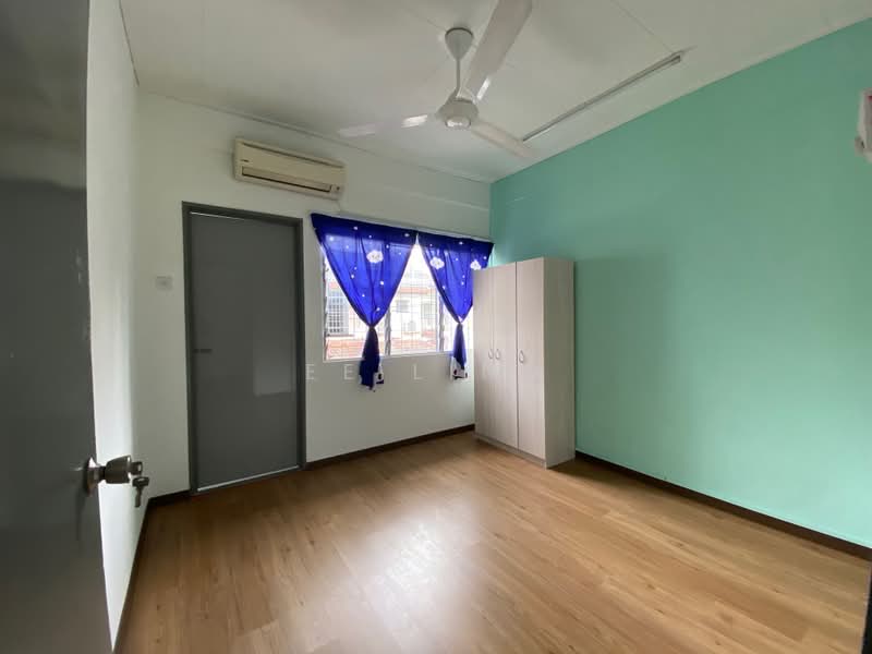 2-storey Terraced House for Sale in Pjs 9 (Sunway) - EE Ling - Bedroom - PropertyGuru.com.my