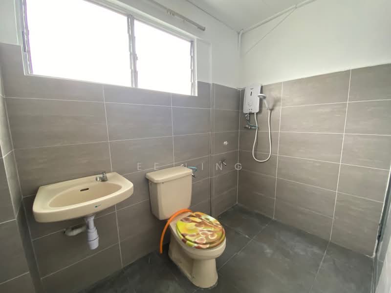 2-storey Terraced House for Sale in Pjs 9 (Sunway) - EE Ling - Bathroom - PropertyGuru.com.my