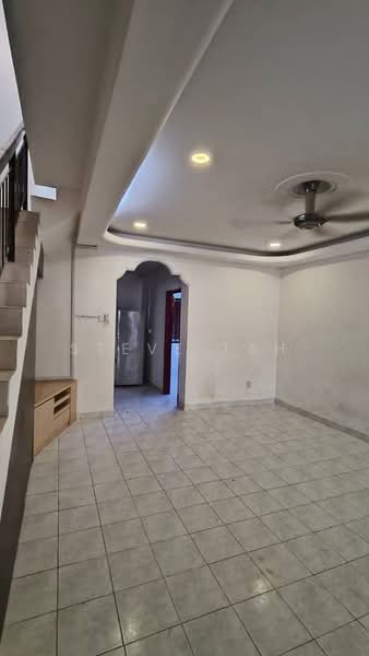 2-storey Terraced House for Sale in Taman Setia Indah (Tebrau) - Steve Tah - Living Room - PropertyGuru.com.my