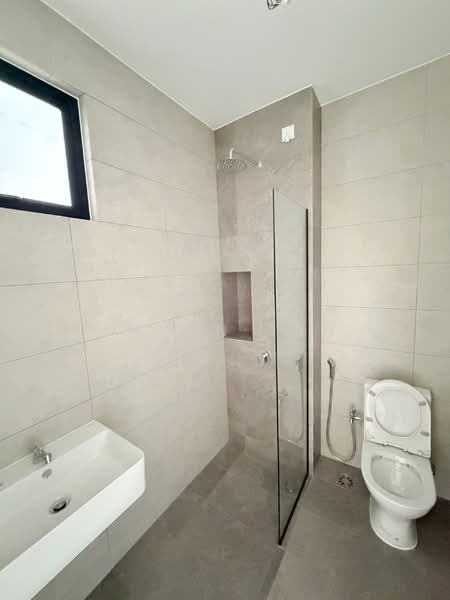 Semi-Detached House for Sale in Setia Tropika (Johor Bahru) - Jason Tan - Bathroom - PropertyGuru.com.my