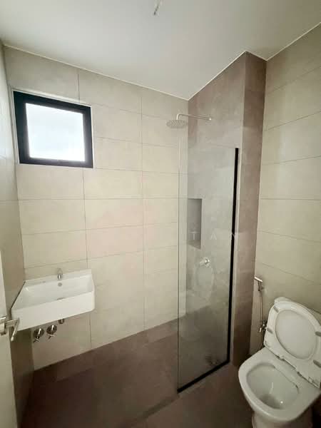 Semi-Detached House for Sale in Setia Tropika (Johor Bahru) - Jason Tan - Bathroom - PropertyGuru.com.my