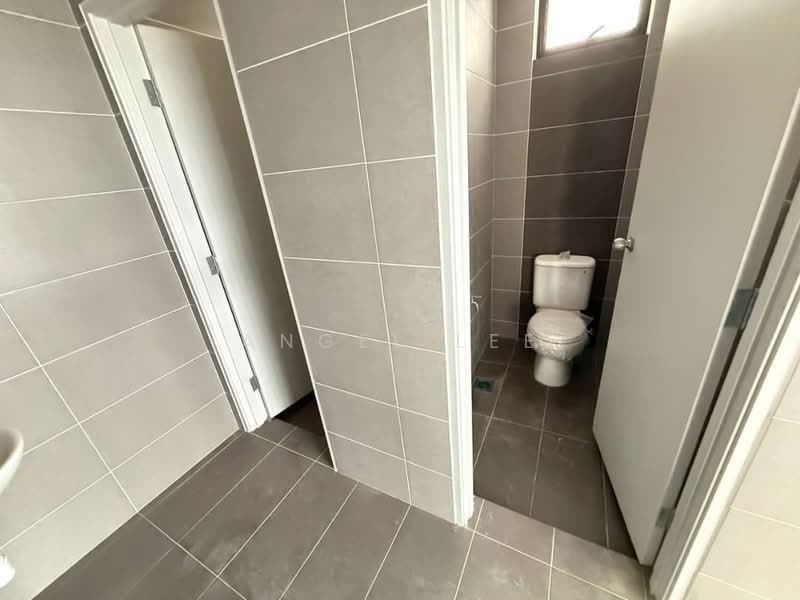 Terrace Factory for Sale in Kulai (Johor) - Angel Lee - Bathroom - PropertyGuru.com.my