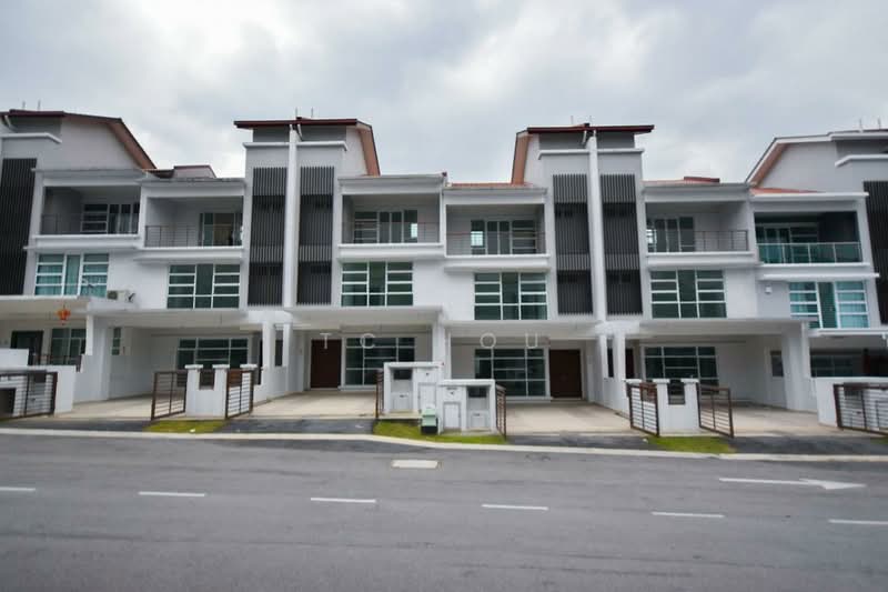 Villa Heights @ Taman Equine untuk Untuk Dijual - RM 950,000, Apr 2026 - Exterior - PropertyGuru.com.my