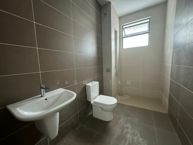 Semi-Detached House for Sale in Taman Desa Tebrau (Tebrau) - Jason Tan - Bathroom - PropertyGuru.com.my