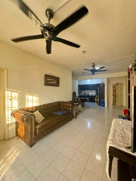 Condominium for Sale at Platinum Hill PV 5 - Luqman Ramli - Living Room - PropertyGuru.com.my